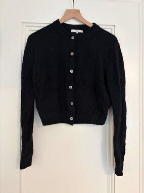 Almina Concept Black Fuzzy Cropped Sweater